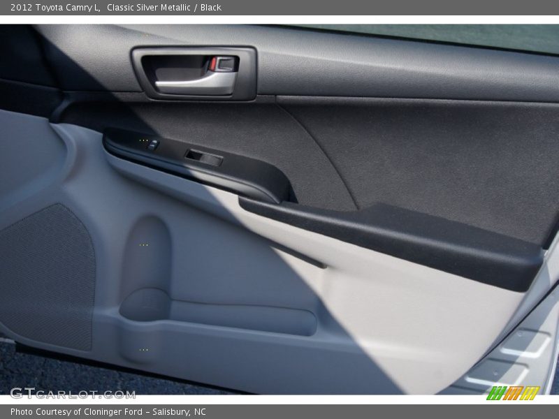 Classic Silver Metallic / Black 2012 Toyota Camry L
