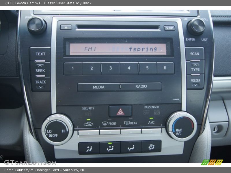 Classic Silver Metallic / Black 2012 Toyota Camry L