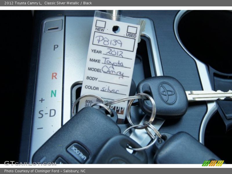 Classic Silver Metallic / Black 2012 Toyota Camry L