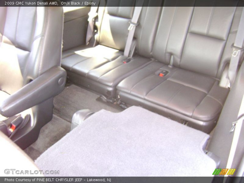 Onyx Black / Ebony 2009 GMC Yukon Denali AWD