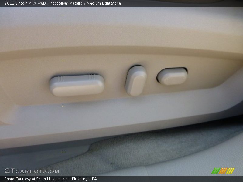 Ingot Silver Metallic / Medium Light Stone 2011 Lincoln MKX AWD