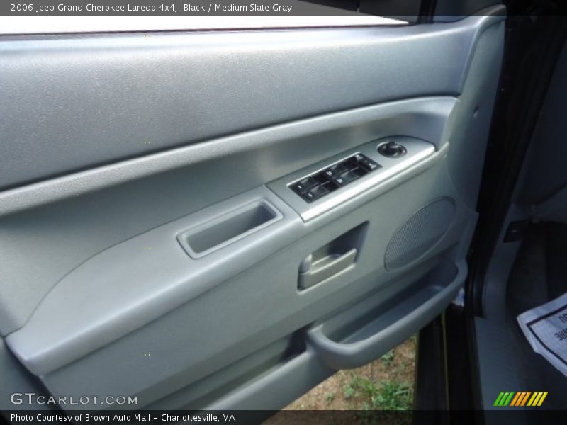 Black / Medium Slate Gray 2006 Jeep Grand Cherokee Laredo 4x4