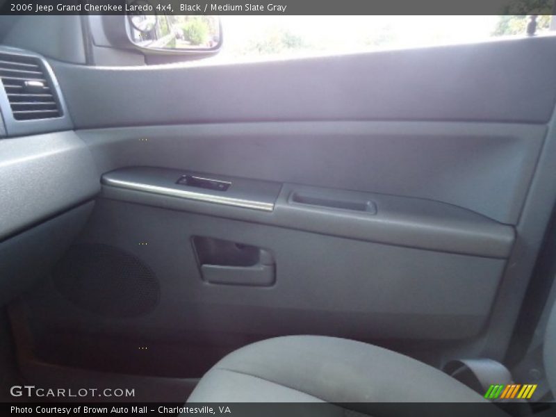 Black / Medium Slate Gray 2006 Jeep Grand Cherokee Laredo 4x4