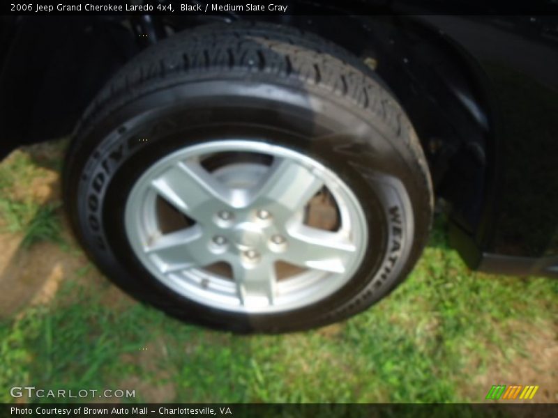 Black / Medium Slate Gray 2006 Jeep Grand Cherokee Laredo 4x4