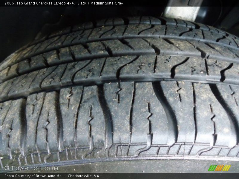 Black / Medium Slate Gray 2006 Jeep Grand Cherokee Laredo 4x4