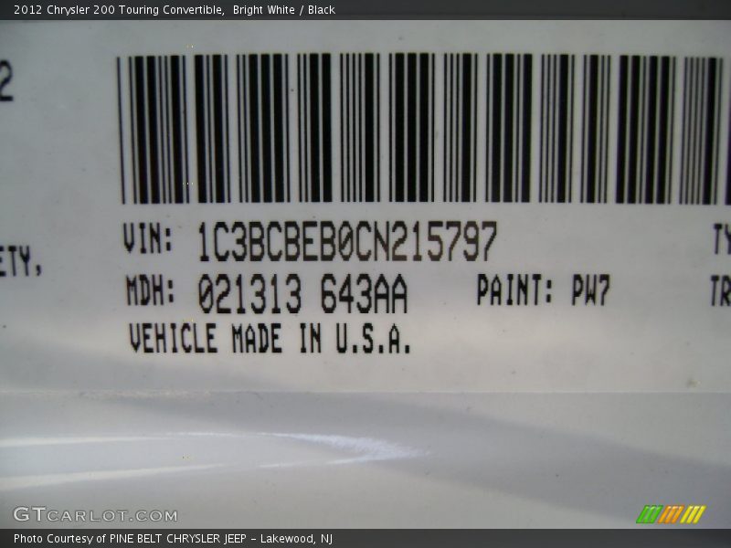 Bright White / Black 2012 Chrysler 200 Touring Convertible