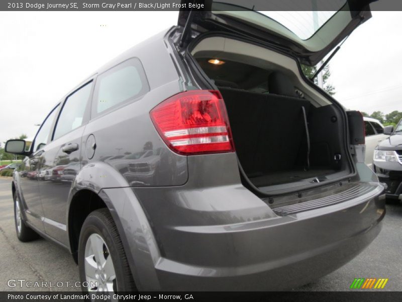 Storm Gray Pearl / Black/Light Frost Beige 2013 Dodge Journey SE