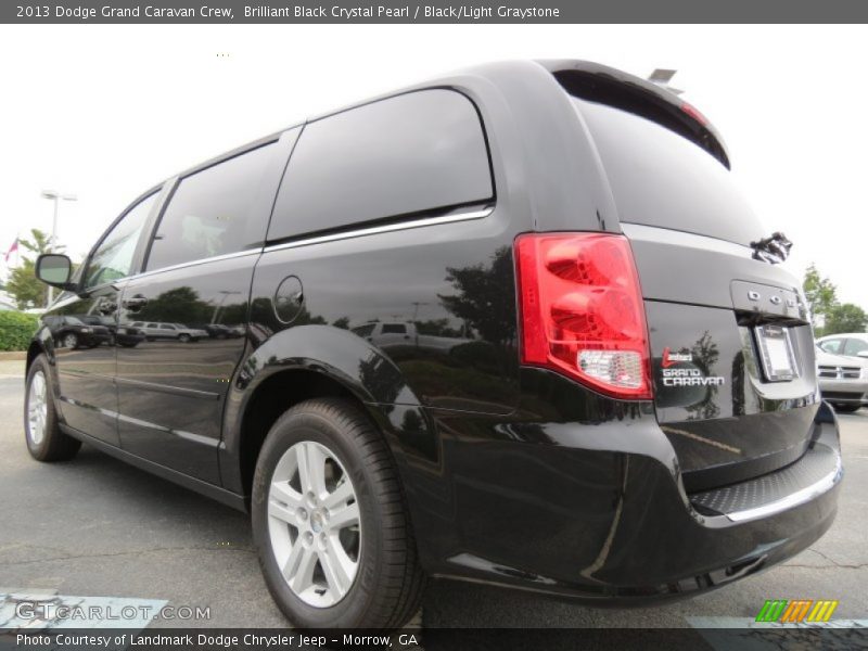 Brilliant Black Crystal Pearl / Black/Light Graystone 2013 Dodge Grand Caravan Crew
