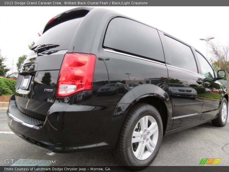 Brilliant Black Crystal Pearl / Black/Light Graystone 2013 Dodge Grand Caravan Crew