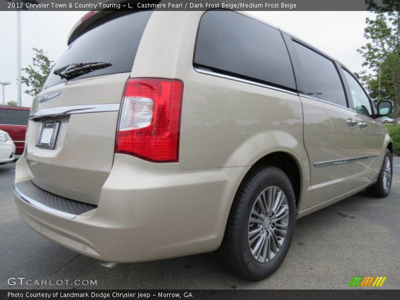 Cashmere Pearl / Dark Frost Beige/Medium Frost Beige 2013 Chrysler Town & Country Touring - L