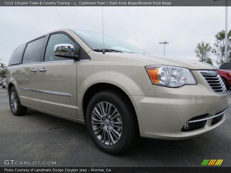 Front 3/4 View of 2013 Town & Country Touring - L