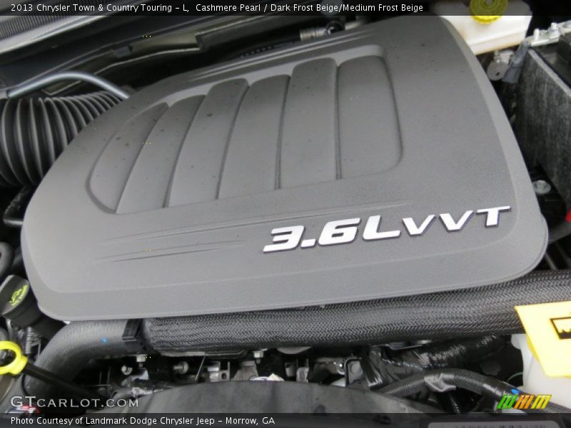 Cashmere Pearl / Dark Frost Beige/Medium Frost Beige 2013 Chrysler Town & Country Touring - L