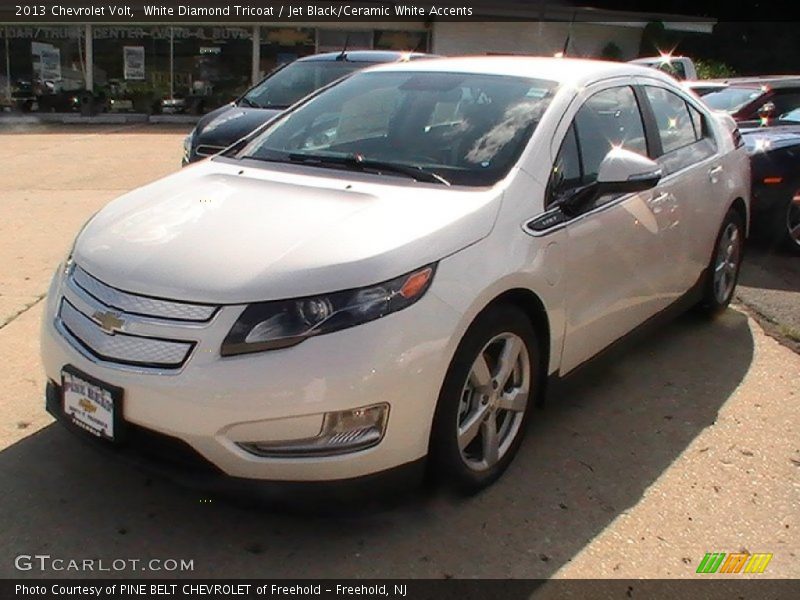 White Diamond Tricoat / Jet Black/Ceramic White Accents 2013 Chevrolet Volt