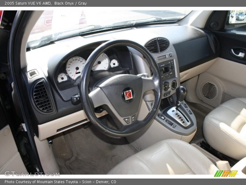 Black Onyx / Gray 2005 Saturn VUE V6 AWD