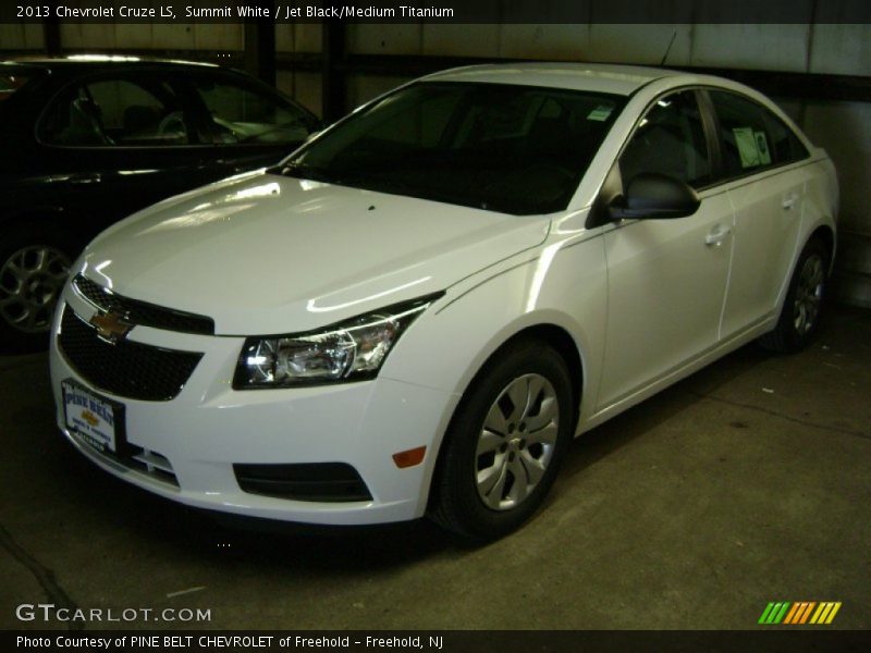 Summit White / Jet Black/Medium Titanium 2013 Chevrolet Cruze LS
