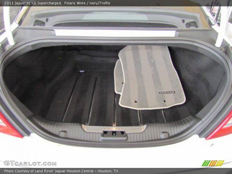 Polaris White / Ivory/Truffle 2011 Jaguar XJ XJL Supercharged