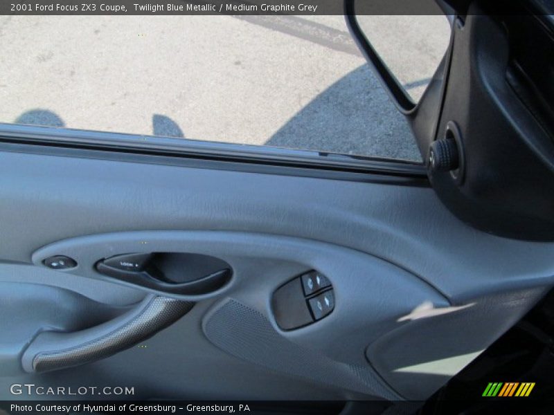 Twilight Blue Metallic / Medium Graphite Grey 2001 Ford Focus ZX3 Coupe
