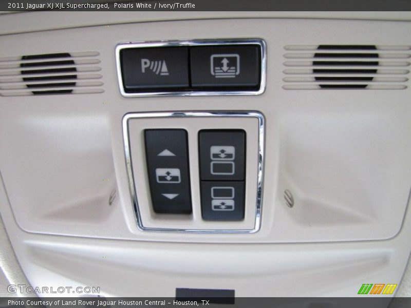 Polaris White / Ivory/Truffle 2011 Jaguar XJ XJL Supercharged