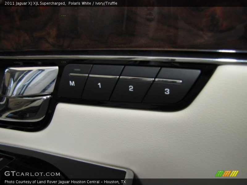 Polaris White / Ivory/Truffle 2011 Jaguar XJ XJL Supercharged