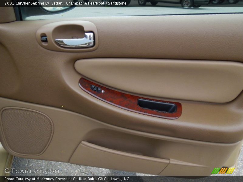 Champagne Pearlcoat / Sandstone 2001 Chrysler Sebring LXi Sedan