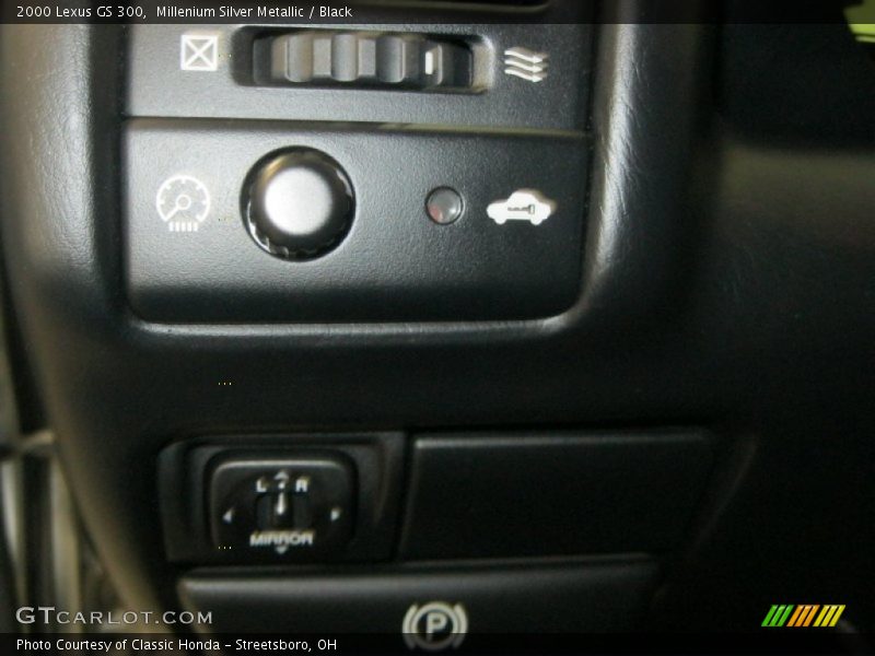 Millenium Silver Metallic / Black 2000 Lexus GS 300