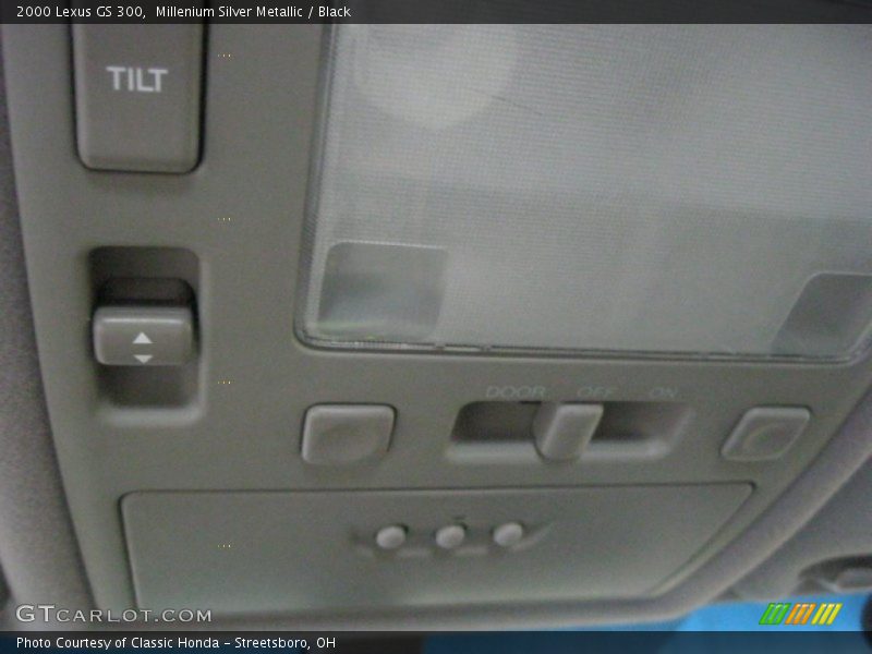 Millenium Silver Metallic / Black 2000 Lexus GS 300