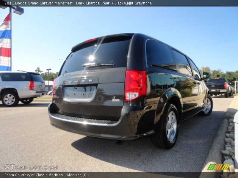 Dark Charcoal Pearl / Black/Light Graystone 2011 Dodge Grand Caravan Mainstreet