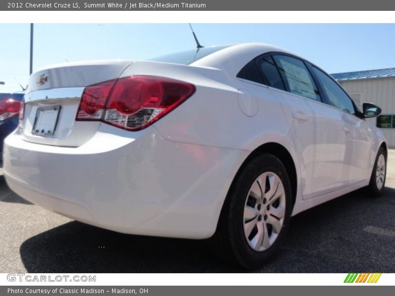 Summit White / Jet Black/Medium Titanium 2012 Chevrolet Cruze LS