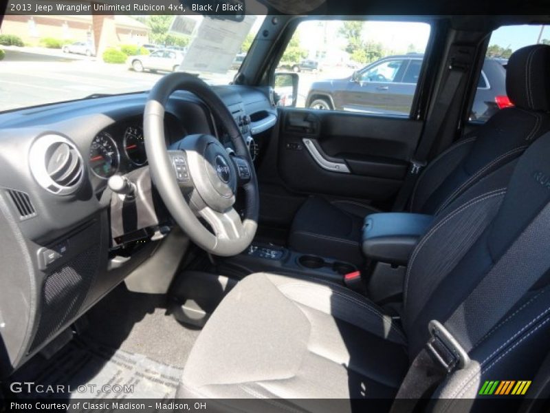 Black / Black 2013 Jeep Wrangler Unlimited Rubicon 4x4