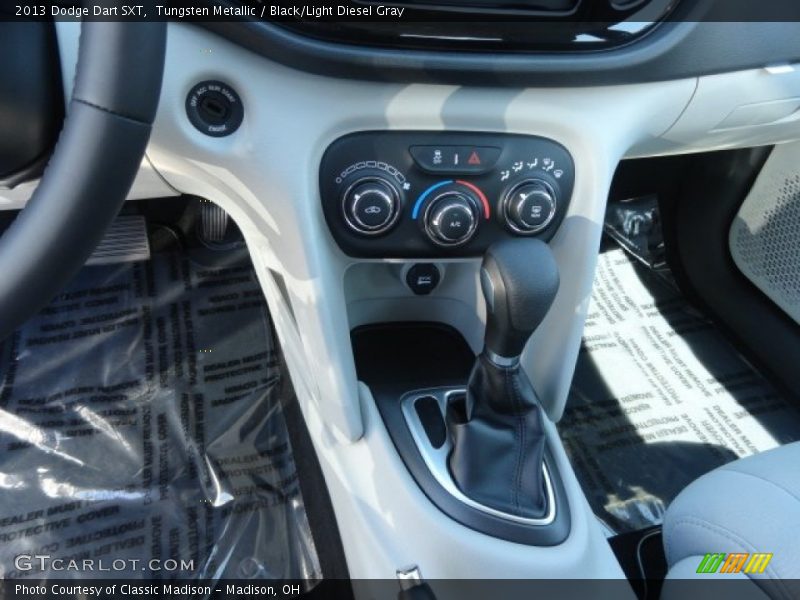 Tungsten Metallic / Black/Light Diesel Gray 2013 Dodge Dart SXT