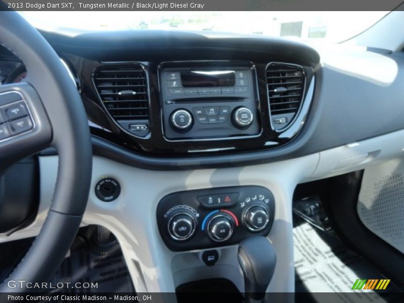 Tungsten Metallic / Black/Light Diesel Gray 2013 Dodge Dart SXT