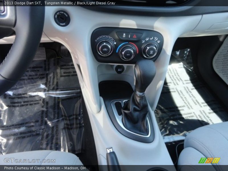 Tungsten Metallic / Black/Light Diesel Gray 2013 Dodge Dart SXT