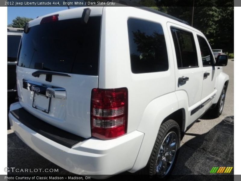 Bright White / Dark Slate Gray 2012 Jeep Liberty Latitude 4x4