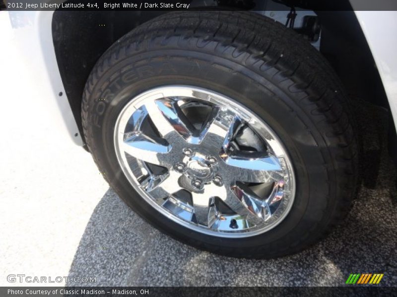 Bright White / Dark Slate Gray 2012 Jeep Liberty Latitude 4x4