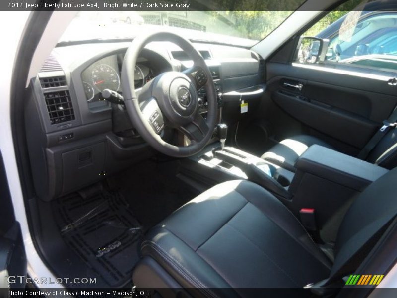 Bright White / Dark Slate Gray 2012 Jeep Liberty Latitude 4x4