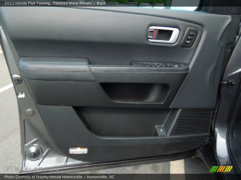 Polished Metal Metallic / Black 2011 Honda Pilot Touring
