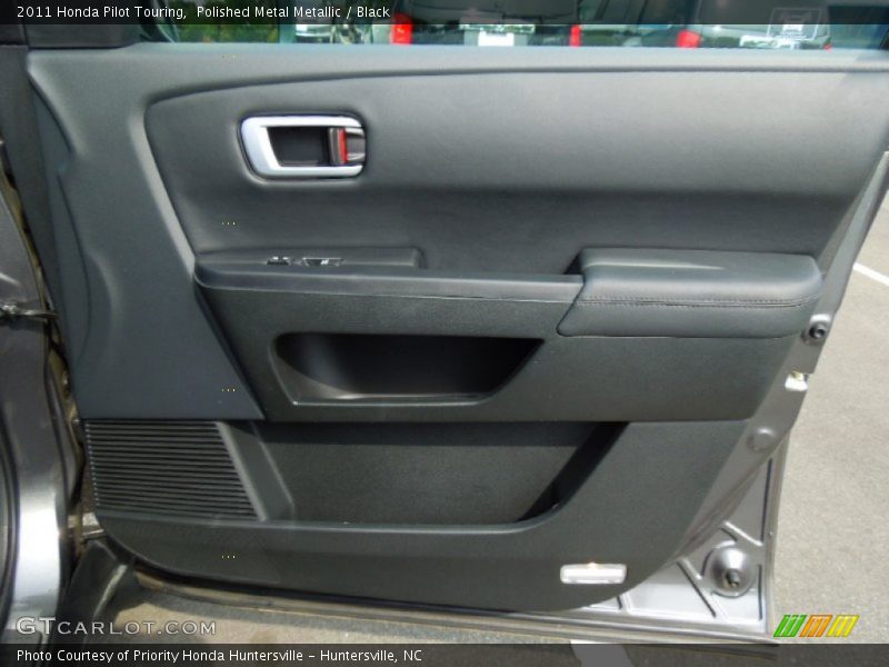 Polished Metal Metallic / Black 2011 Honda Pilot Touring