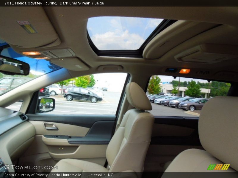 Dark Cherry Pearl / Beige 2011 Honda Odyssey Touring