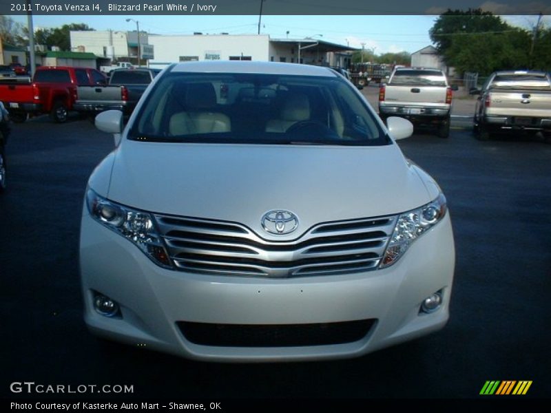 Blizzard Pearl White / Ivory 2011 Toyota Venza I4