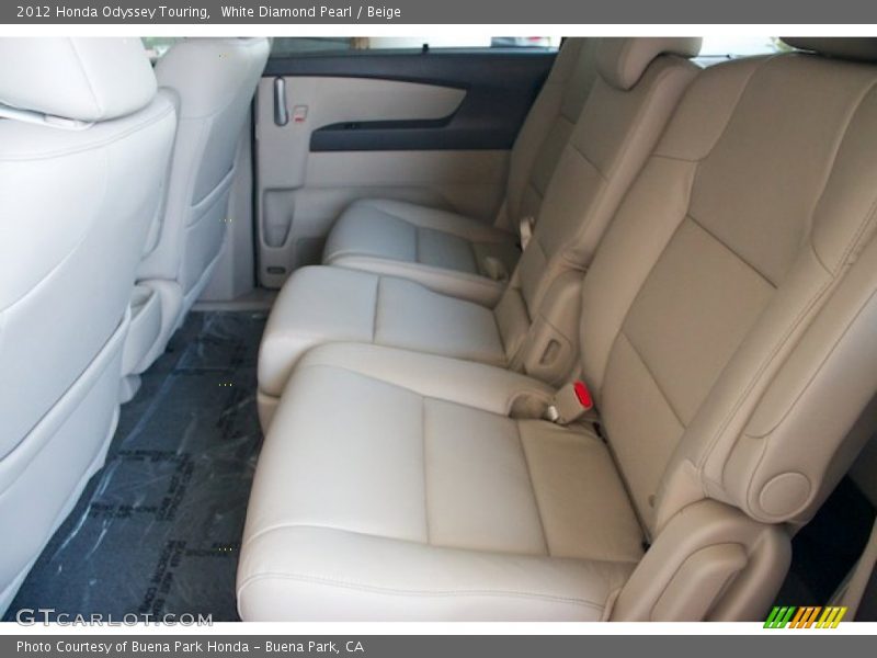 White Diamond Pearl / Beige 2012 Honda Odyssey Touring