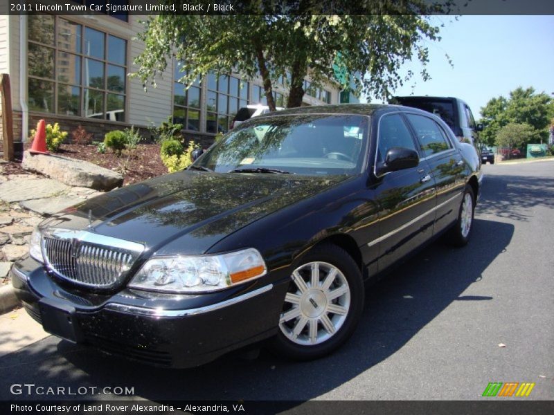 Black / Black 2011 Lincoln Town Car Signature Limited