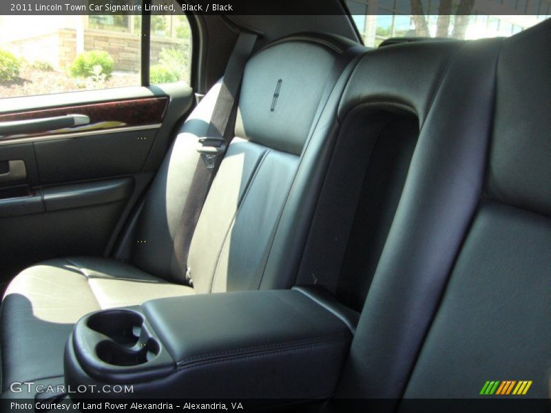Black / Black 2011 Lincoln Town Car Signature Limited