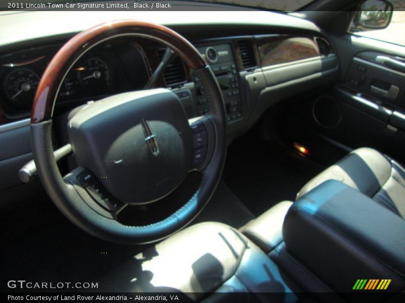 Black / Black 2011 Lincoln Town Car Signature Limited