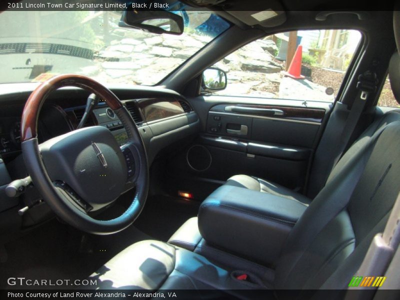Black / Black 2011 Lincoln Town Car Signature Limited