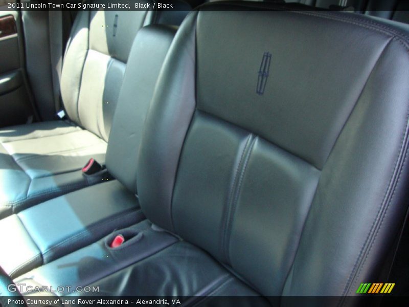 Black / Black 2011 Lincoln Town Car Signature Limited