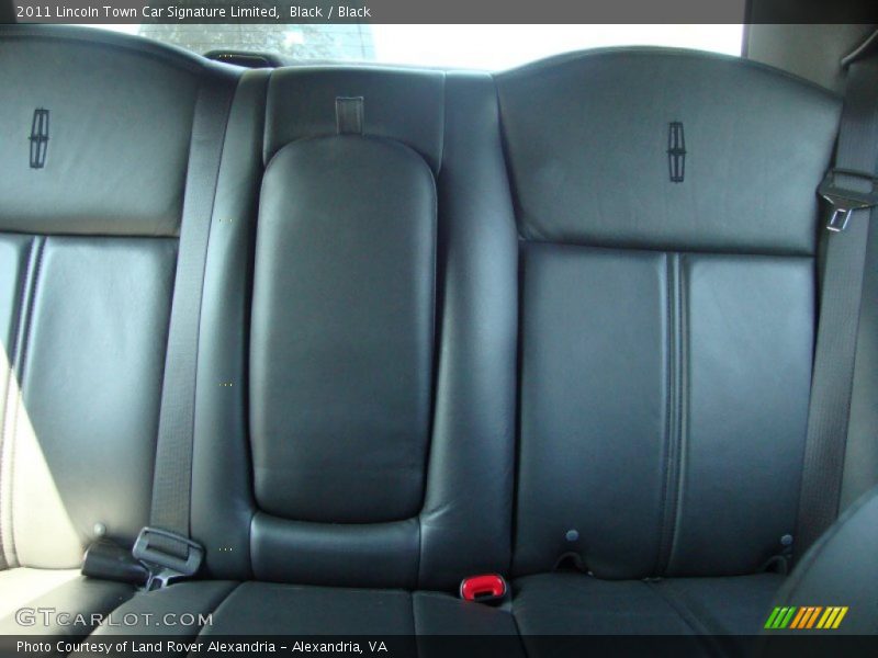 Black / Black 2011 Lincoln Town Car Signature Limited