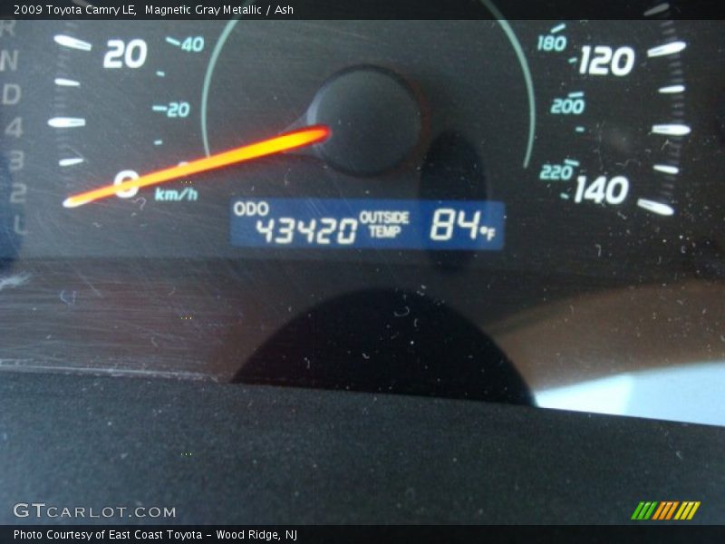 Magnetic Gray Metallic / Ash 2009 Toyota Camry LE