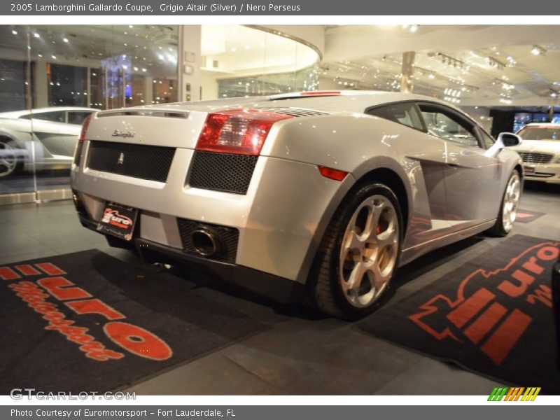 Grigio Altair (Silver) / Nero Perseus 2005 Lamborghini Gallardo Coupe