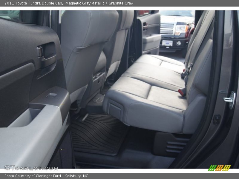 Magnetic Gray Metallic / Graphite Gray 2011 Toyota Tundra Double Cab