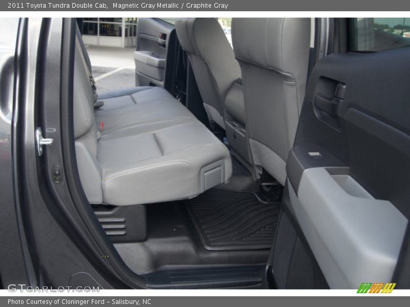 Magnetic Gray Metallic / Graphite Gray 2011 Toyota Tundra Double Cab